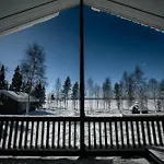 منتجع Napapiirin Jaervilomat Luukonniemi