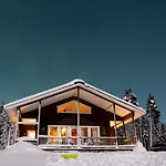 منتجع Napapiirin Jaervilomat Luukonniemi