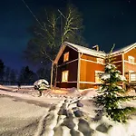 Napapiirin Jaervilomat * Luukonniemi